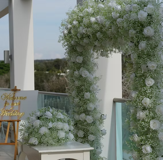 Giant Gypsophila & White Rose